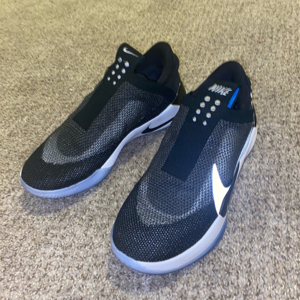 Nike adapt BB Men’s size 9 Women’s size 10.5